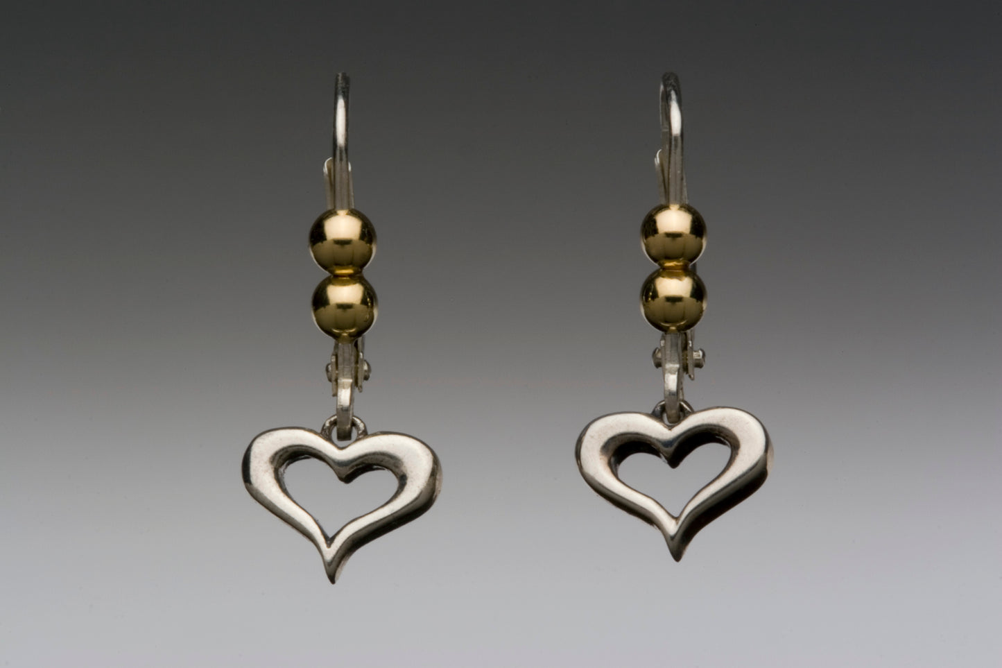 Tiny heart earrings with gold beads